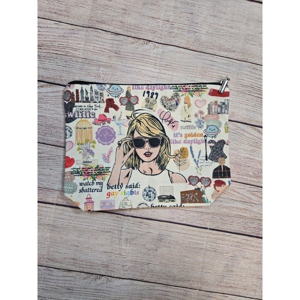 Taylor Swift All Over Graphic Print Makeup Canvas 9x7 Cosmetic Pouch‎ NEW
